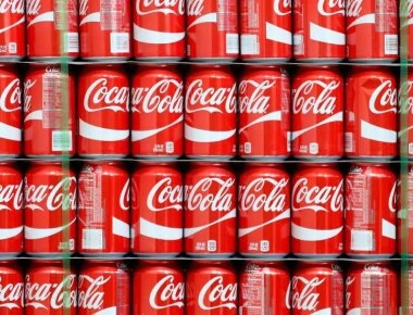 Αυτές είναι οι δύο νέες γεύσεις της Coca Cola - Γιατί αποφασίστηκε η αλλαγή μετά από 10 χρόνια